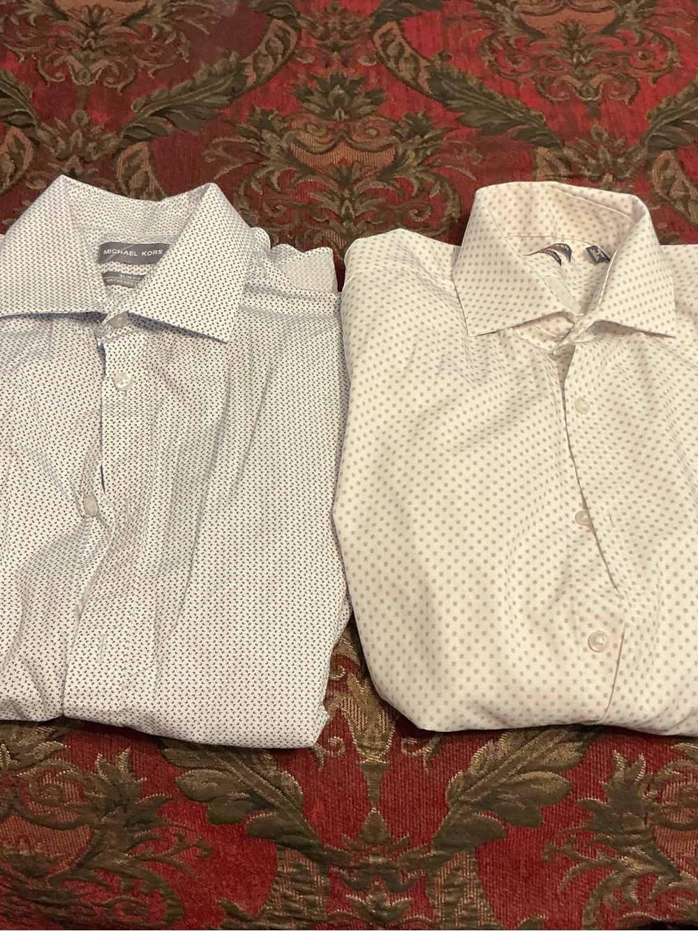Men's Medium/Slim Fit long sleeve button down dress shirts.
Blue,Gray and White - Picture 4 of 5